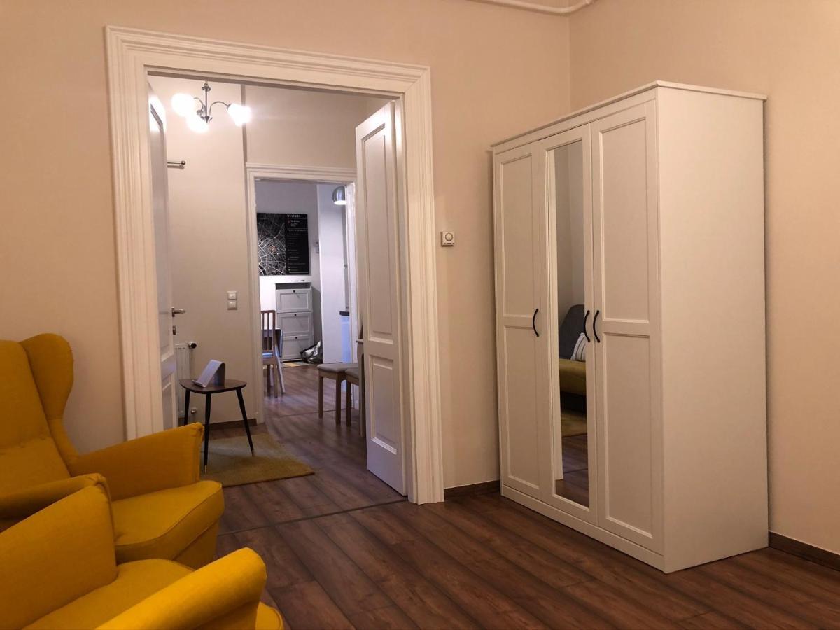 Modern Comfort In Historical Budapest Luaran gambar