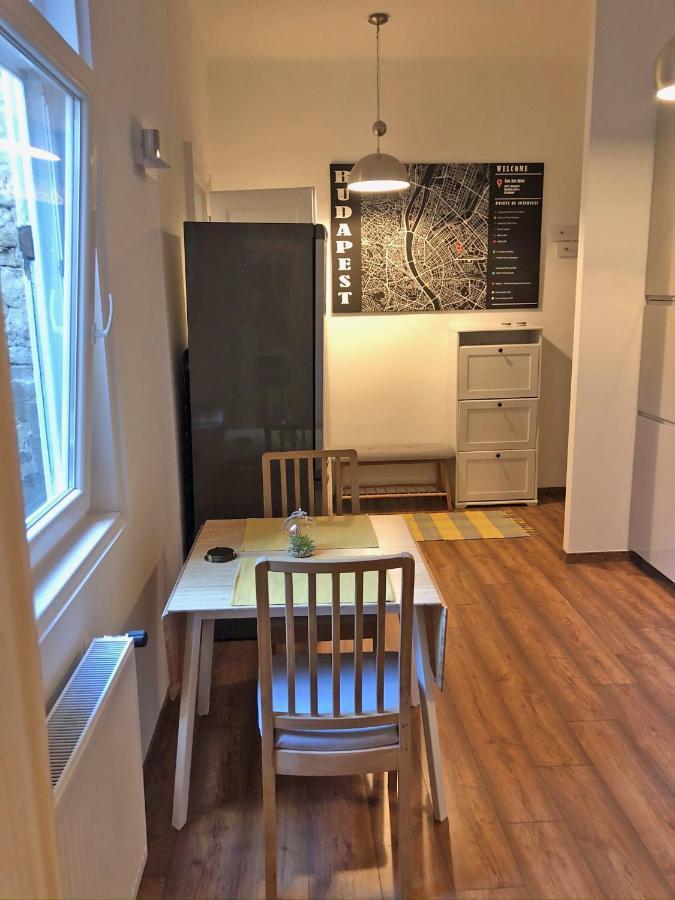 Modern Comfort In Historical Budapest Luaran gambar